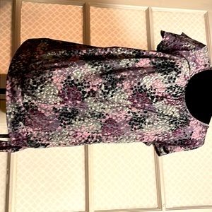 Oh Baby by Motherhood scoop neck top with side tie 2/$10 🌲